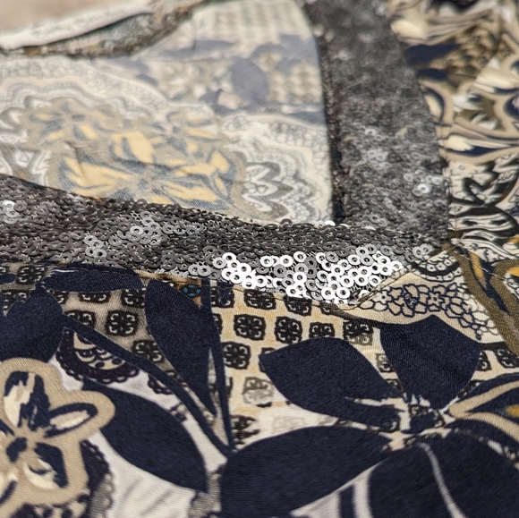 Betty Barclay paisley with sequin collar top XL - Picture 5 of 5